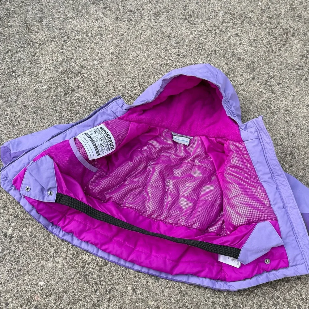 Columbia brand color